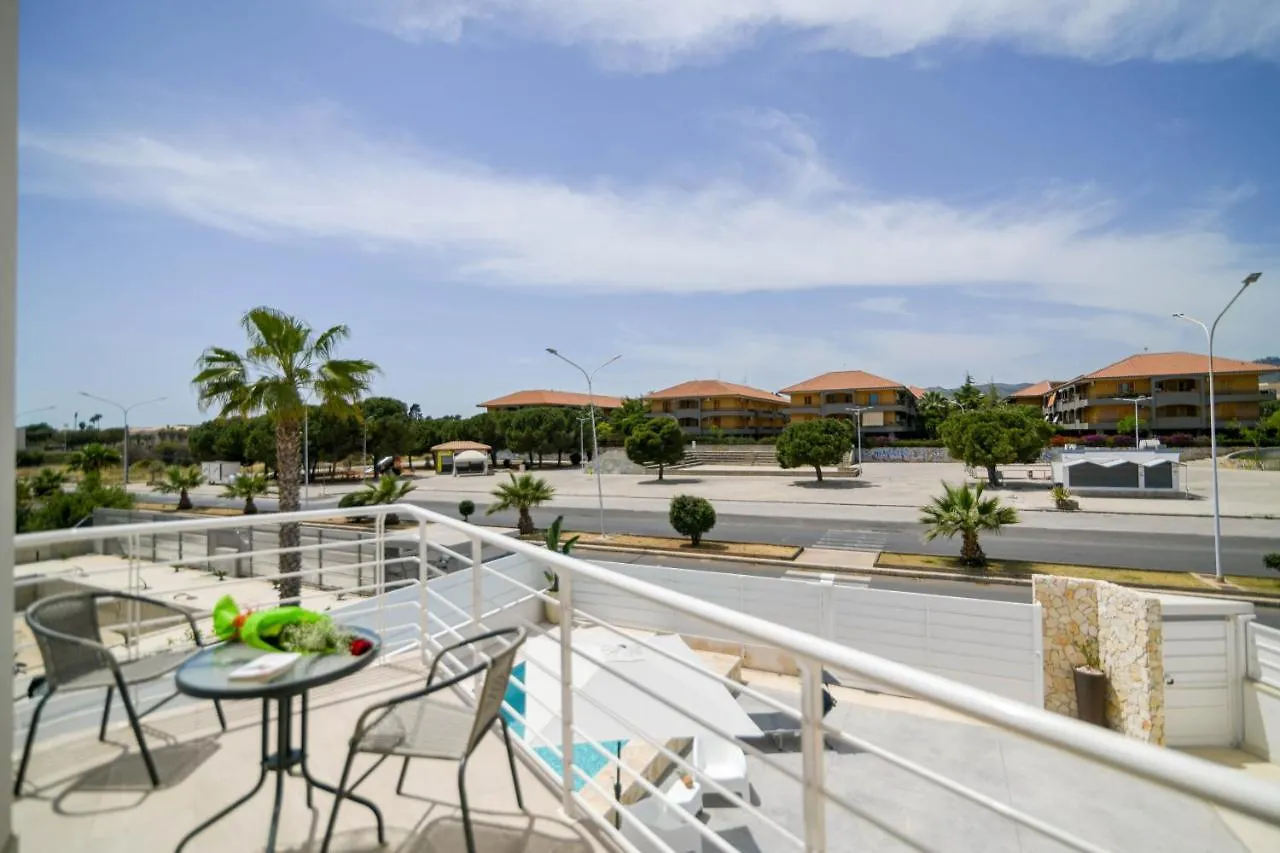 Villa Laura Charme Apartments Avola