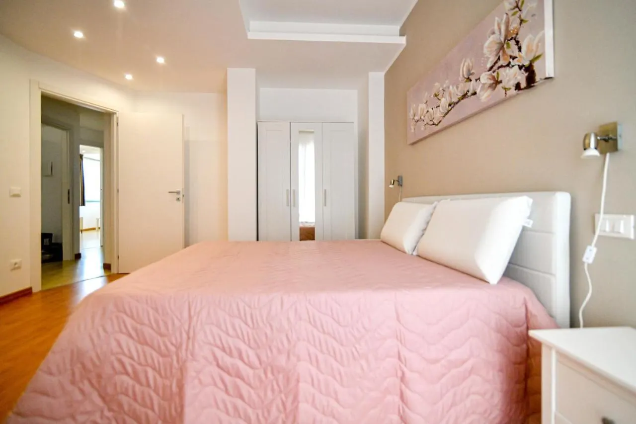 Villa Laura Charme Apartments Avola